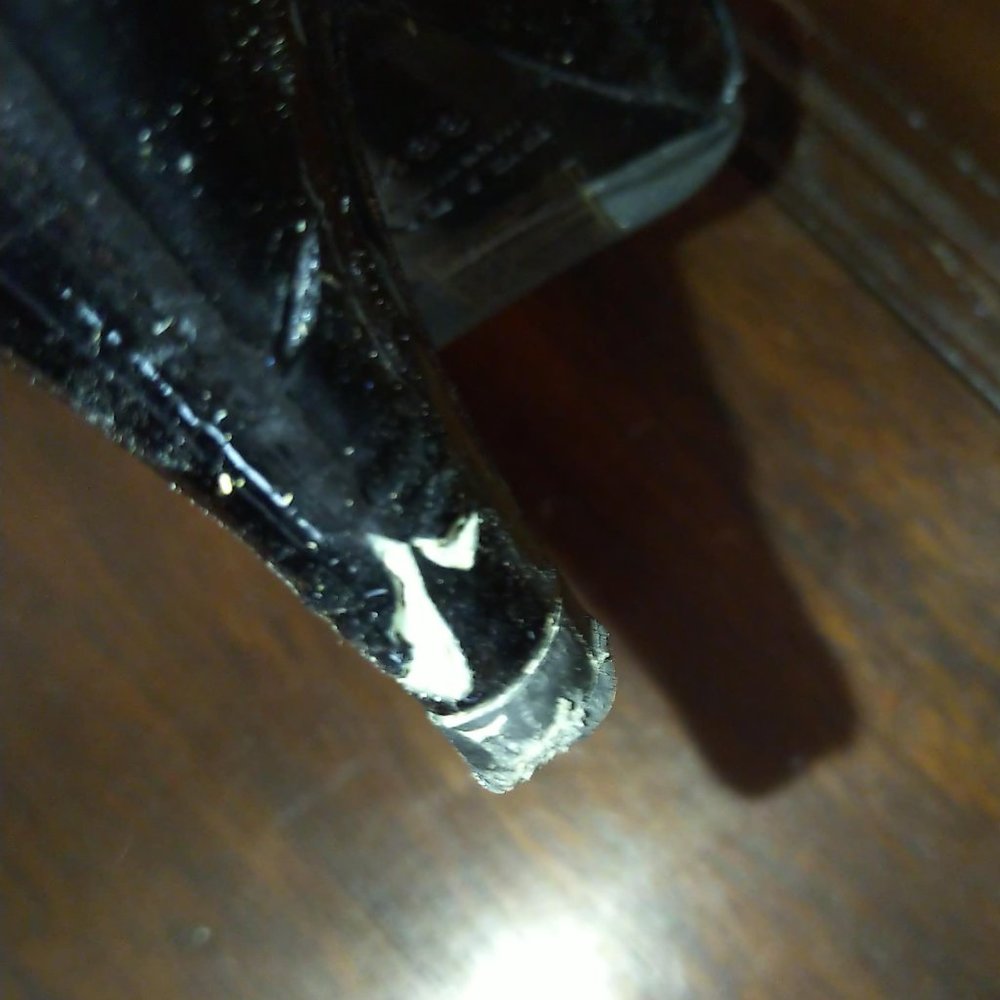 Read! 39.5 VGUC Black Prada Patent Leather Pumps - heel call out TRR - Picture 11 of 17